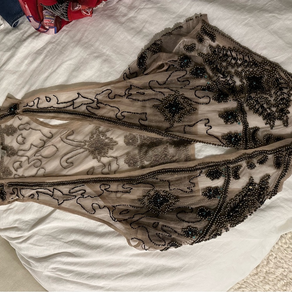 Beaded vest - Picture 2 of 5